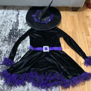 Halloween Witch Costume - Kids Size Medium